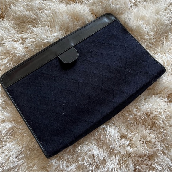 Chanel clutch - Picture 4 of 14